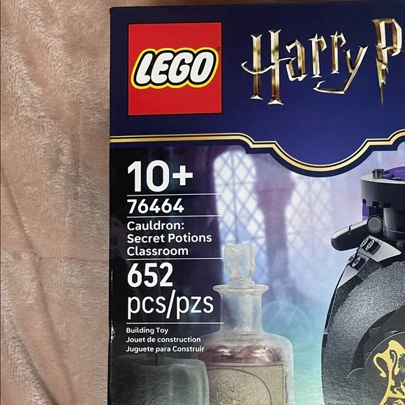 LEGO Harry Potter Collectible Cauldron Potions Set - Black, Gray, Yellow - Picture 4 of 9